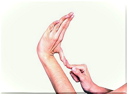 Elastic hands due to Ehlers Danlos syndrome
