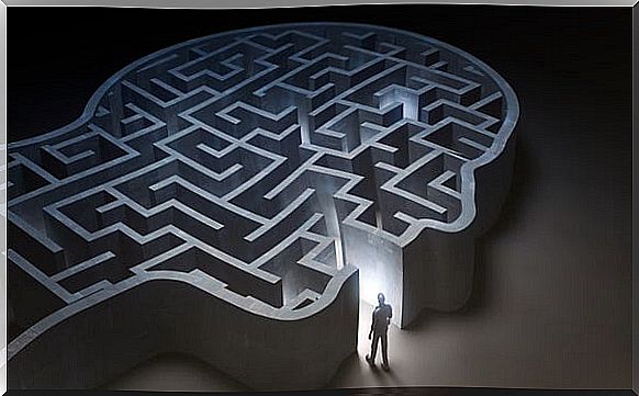 man entering maze symbolizing the relationship between anxiety disorders and high intelligence