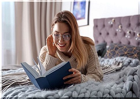 Woman reading to take advantage of loneliness